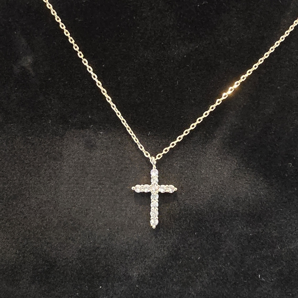 Elegant Gold and Silver Cross Pendant Necklace - Pavoi - Picture 4 of 5